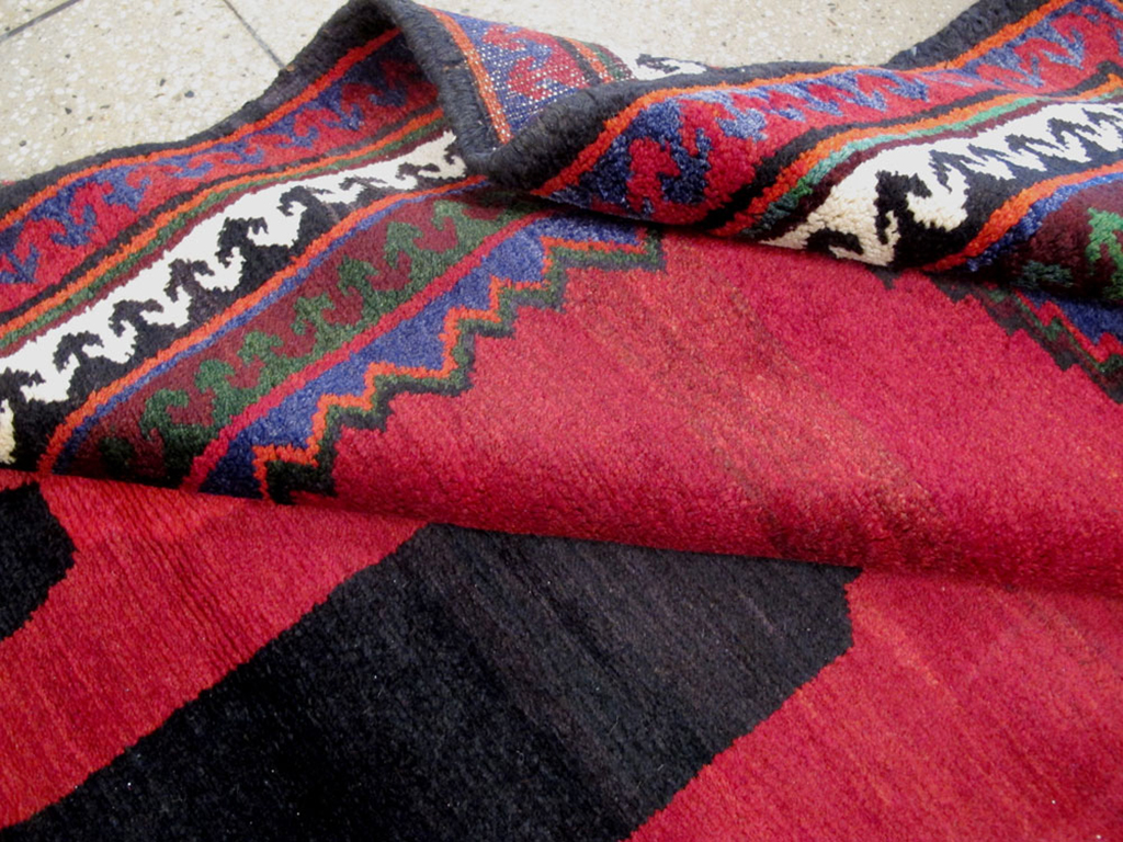 Vintage Shiraz Pictorial Rug, No.13322 - Galerie Shabab