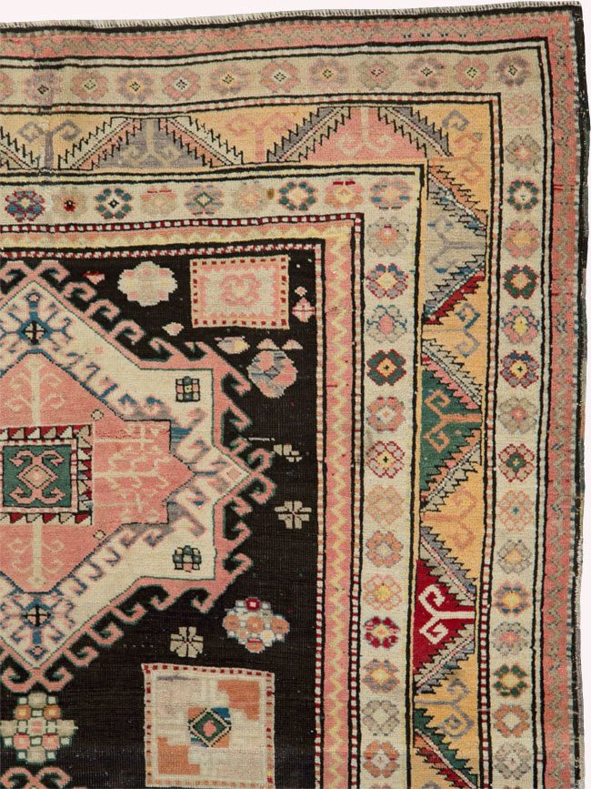 Antique Caucasian Karabagh Rug, No.13323 - Galerie Shabab