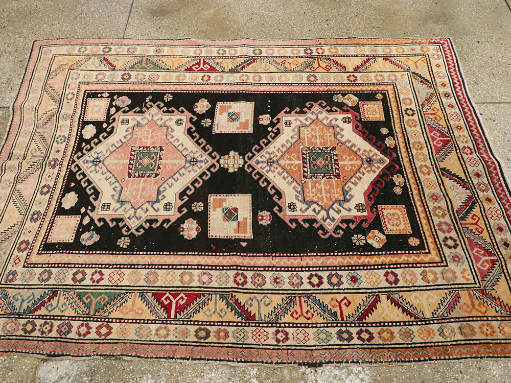 Antique Caucasian Karabagh Rug, No.13323 - Galerie Shabab