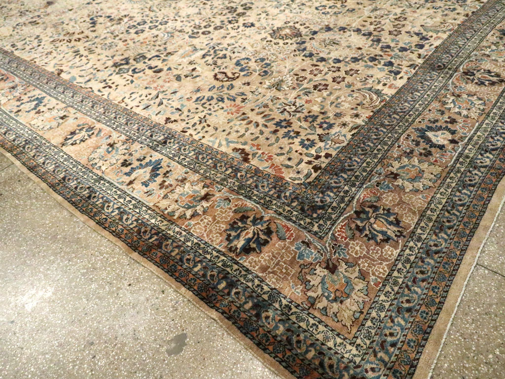 Antique Persian Mashad Carpet, No.13326 - Galerie Shabab