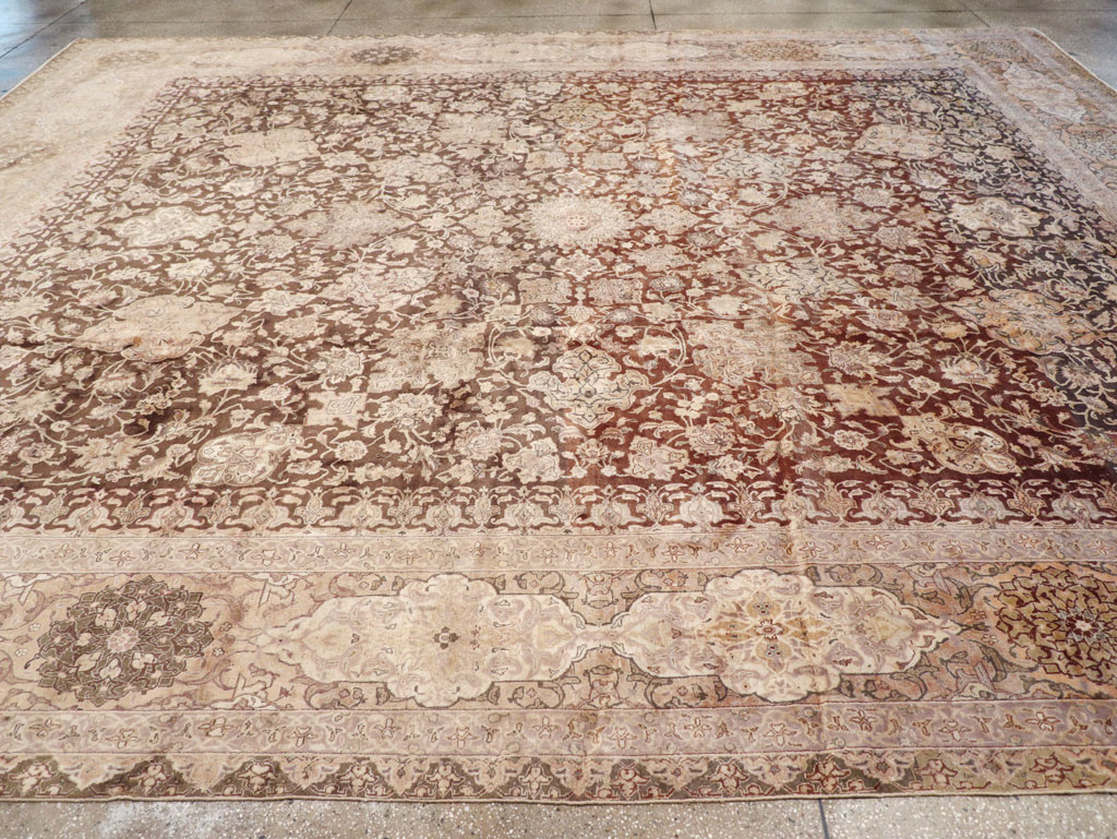 A Tabriz Carpet, No.13329 - Galerie Shabab