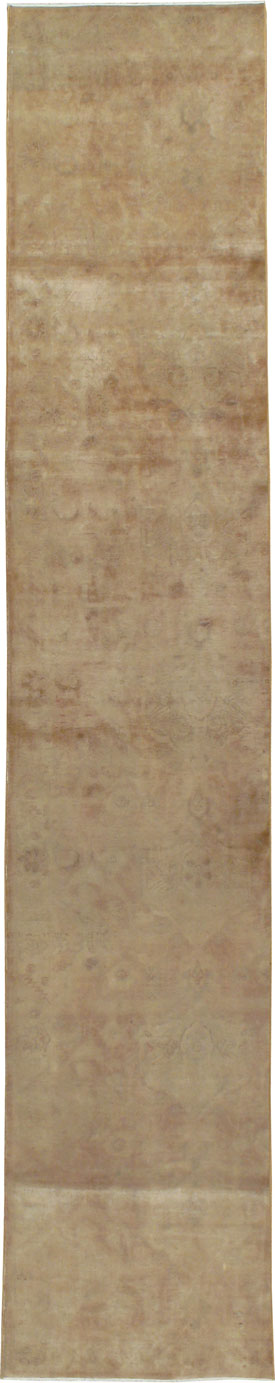 A Tabriz Runner, No.13337 - Galerie Shabab