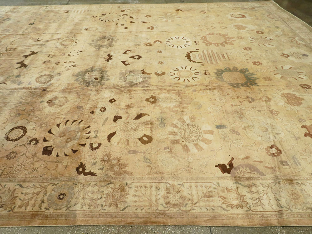 Antique Persian Tabriz Carpet, No.13346 - Galerie Shabab