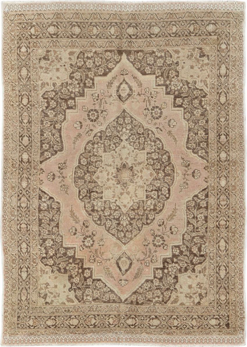 Antique Persian Tabriz Rug, No.13360 - Galerie Shabab