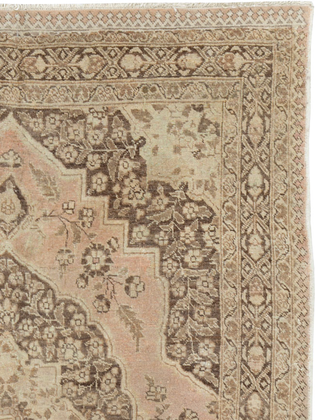 Antique Persian Tabriz Rug, No.13360 - Galerie Shabab