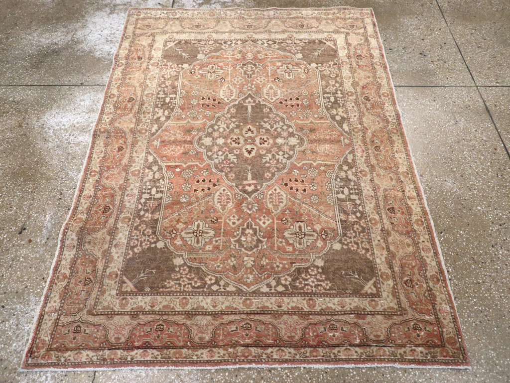 Antique Persian Tabriz Rug, No.13361 - Galerie Shabab