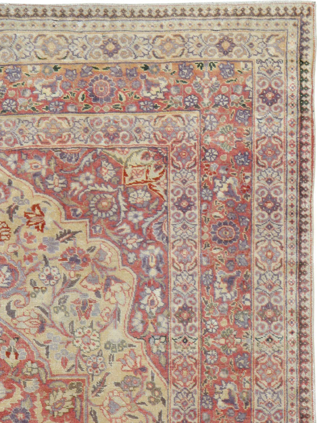 Antique Persian Tabriz Rug, No.13362 - Galerie Shabab