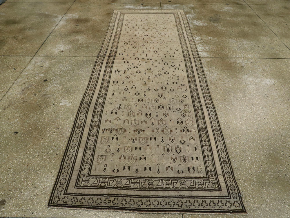 Antique Caucasian Karabagh Runner, No.13364 - Galerie Shabab