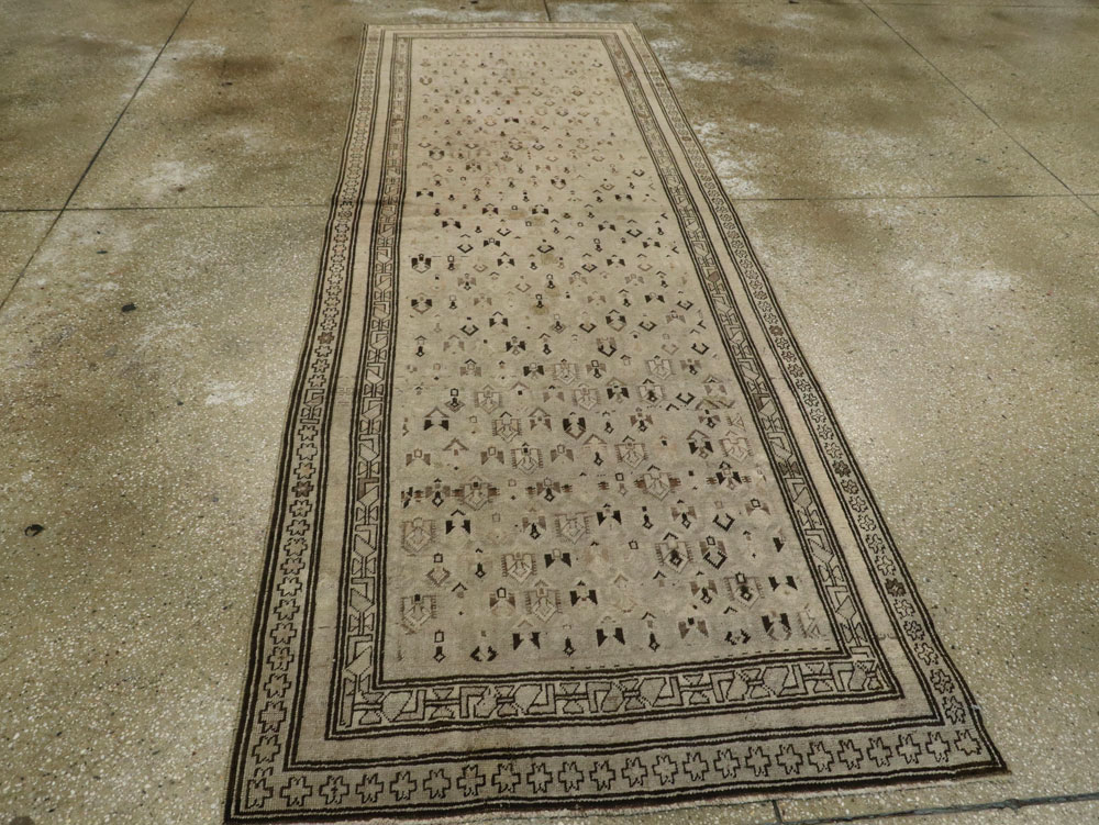 Antique Caucasian Karabagh Runner, No.13364 - Galerie Shabab