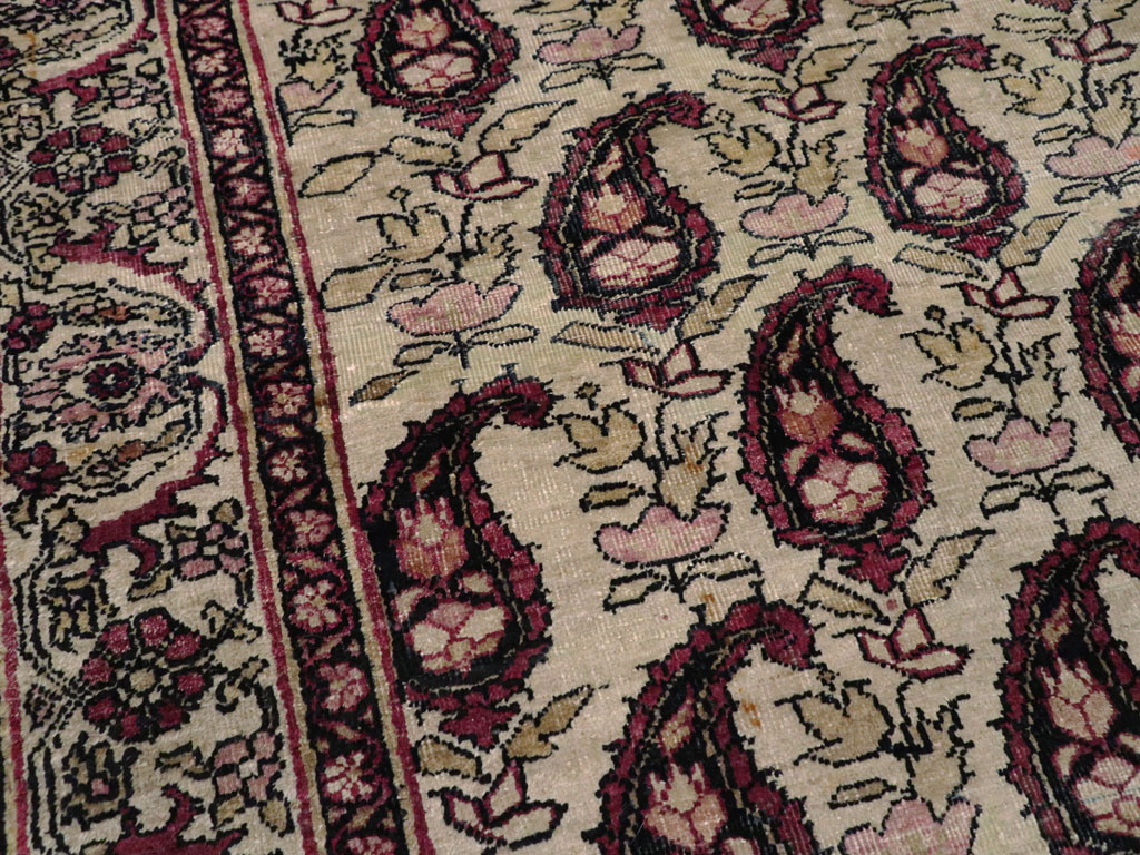 Antique Persian Lavar Kerman Rug, No.13384 - Galerie Shabab