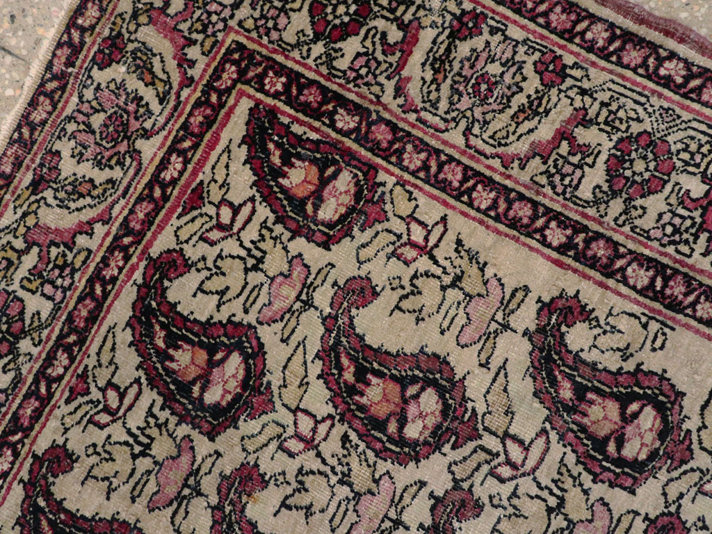 Antique Persian Lavar Kerman Rug, No.13384 - Galerie Shabab