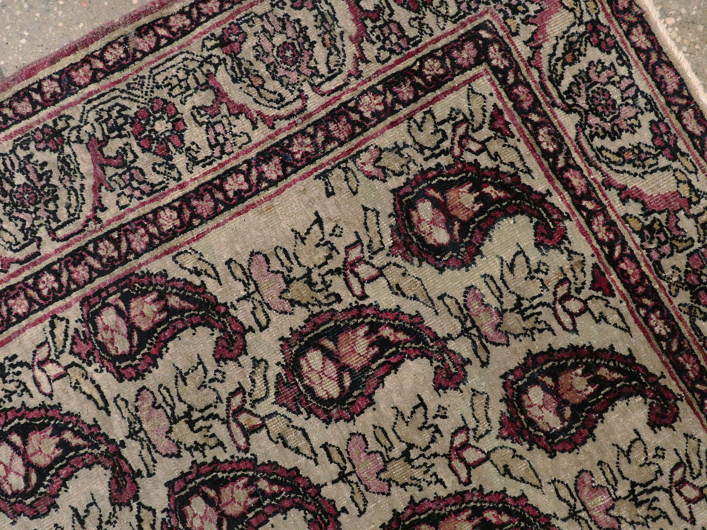 Antique Persian Lavar Kerman Rug, No.13384 - Galerie Shabab
