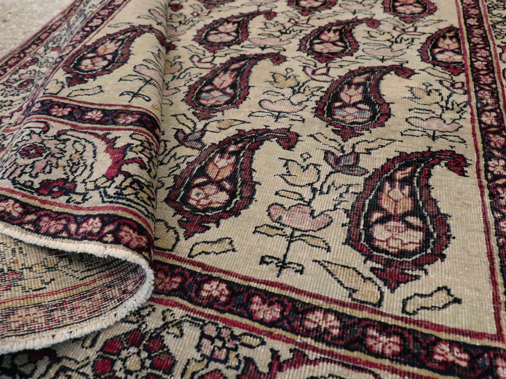 Antique Persian Lavar Kerman Rug, No.13384 - Galerie Shabab