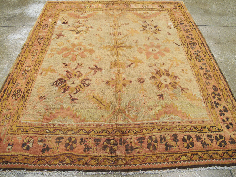 Antique Turkish Oushak Rug, No.13407 - Galerie Shabab
