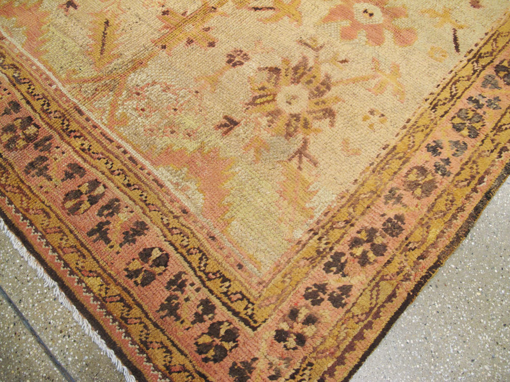 Antique Turkish Oushak Rug, No.13407 - Galerie Shabab