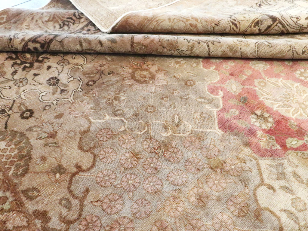 Antique Persian Tabriz Carpet, No.13411 - Galerie Shabab