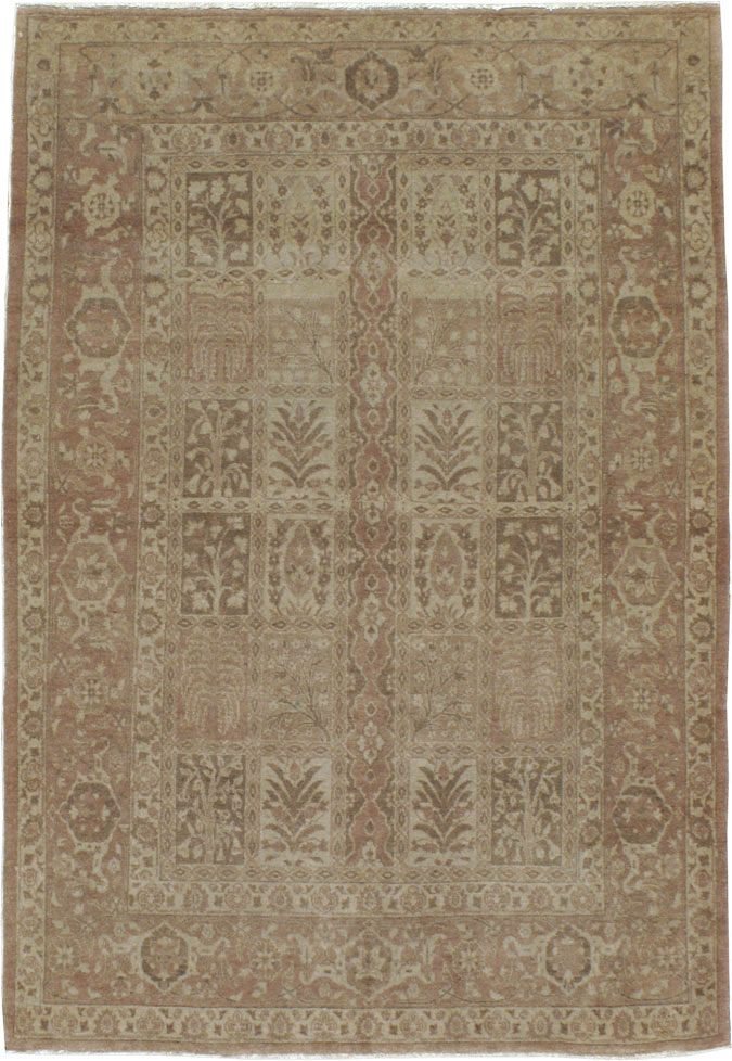 Antique Persian Tabriz Rug, No.13441 - Galerie Shabab