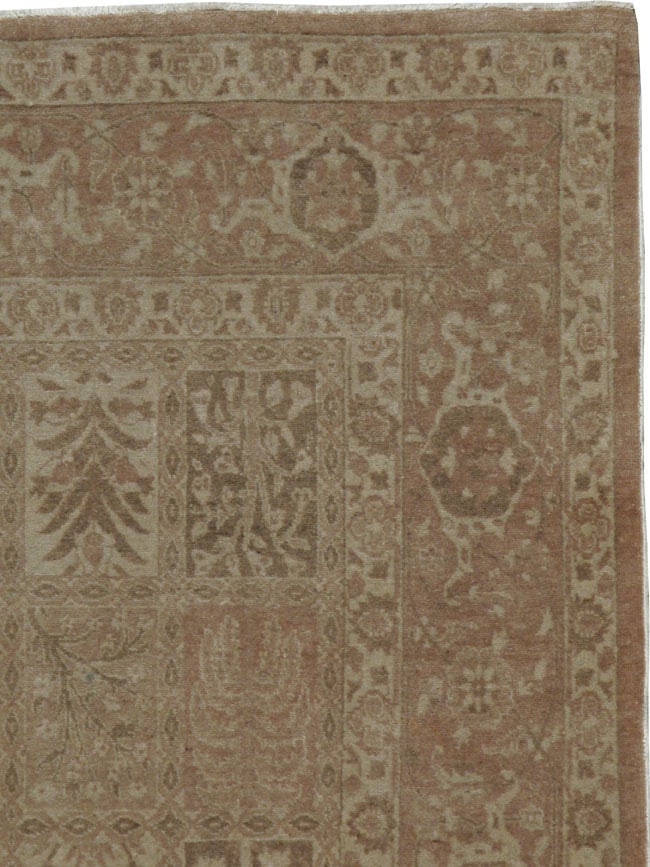 Antique Persian Tabriz Rug, No.13441 - Galerie Shabab