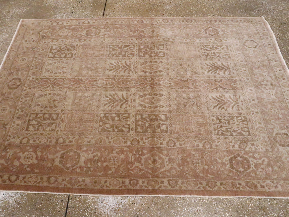 Antique Persian Tabriz Rug, No.13441 - Galerie Shabab