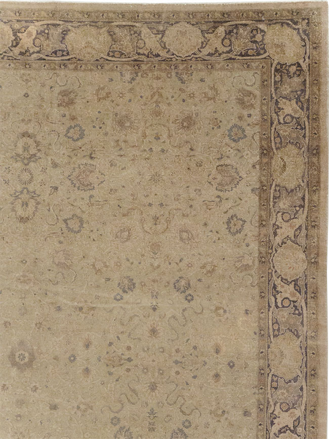 Antique Turkish Herekeh Oversize Carpet, No.13453 - Galerie Shabab