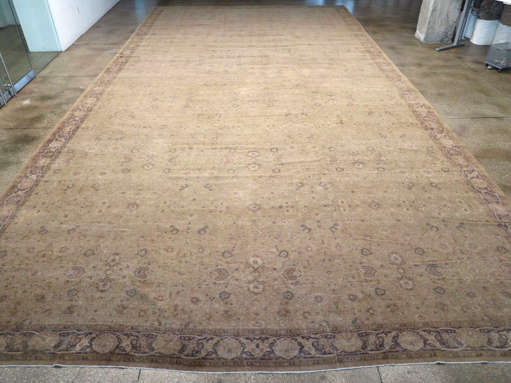 Antique Turkish Herekeh Oversize Carpet, No.13453 - Galerie Shabab