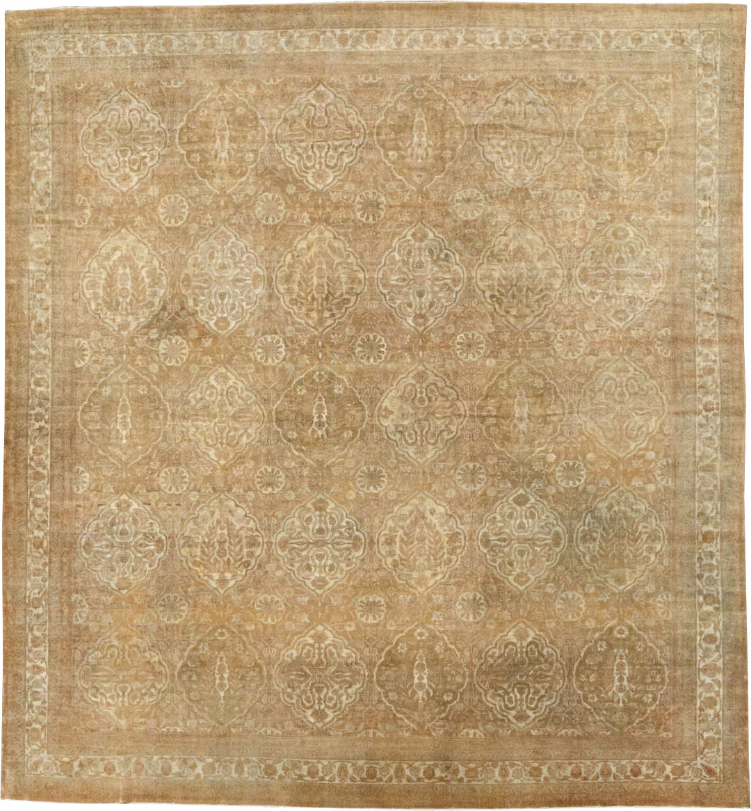 Antique Indian Agra Square Room Size Carpet, No.13455 - Galerie Shabab