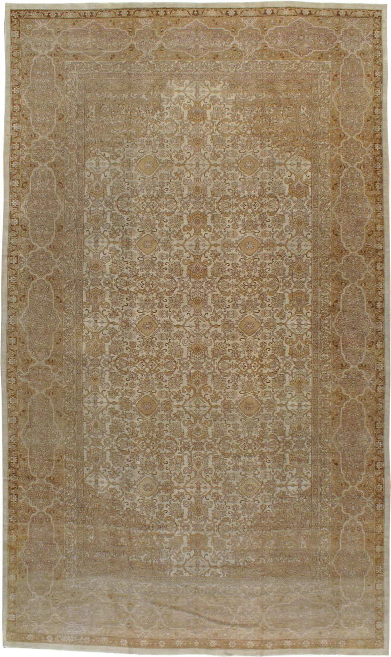 An Agra Carpet, No.13457 - Galerie Shabab