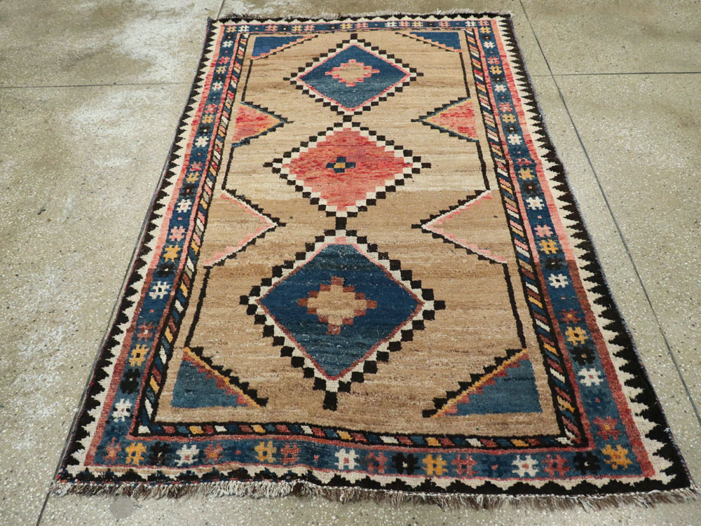 Vintage Persian Gabbeh Rug, No.13472 - Galerie Shabab