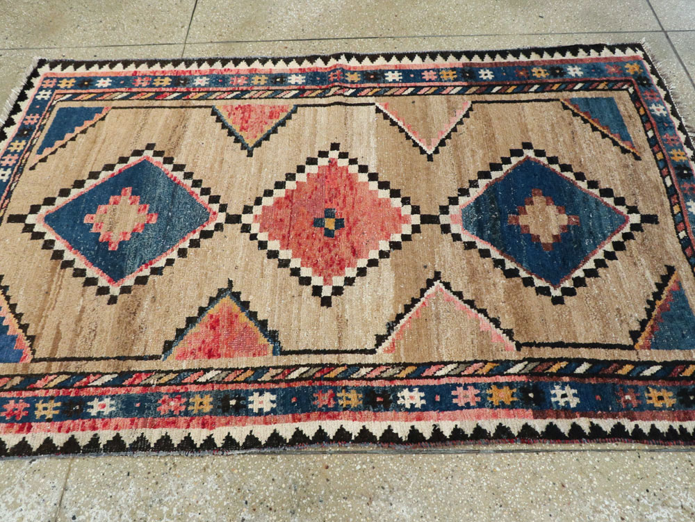 Vintage Persian Gabbeh Rug, No.13472 - Galerie Shabab