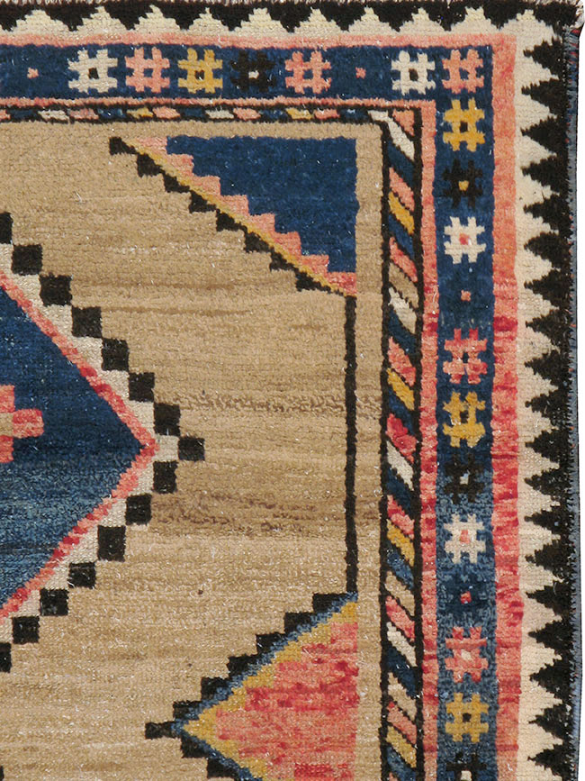 Vintage Persian Gabbeh Rug, No.13472 - Galerie Shabab