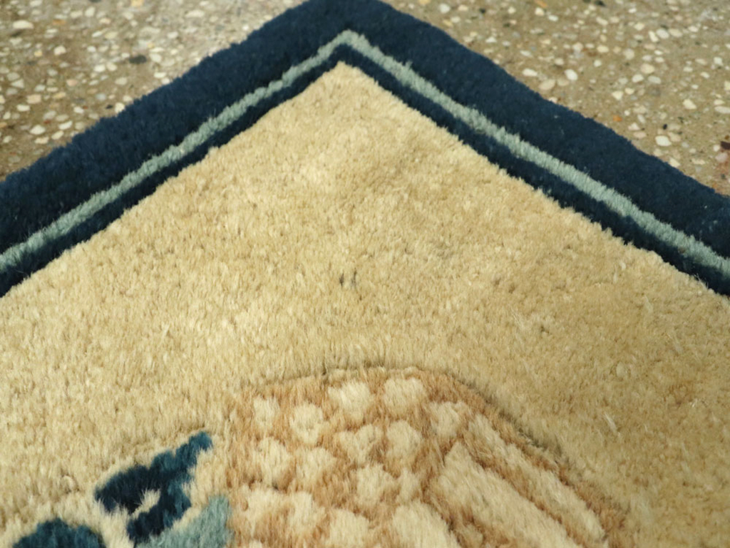 Antique Chinese Peking Rug, No.13479 - Galerie Shabab