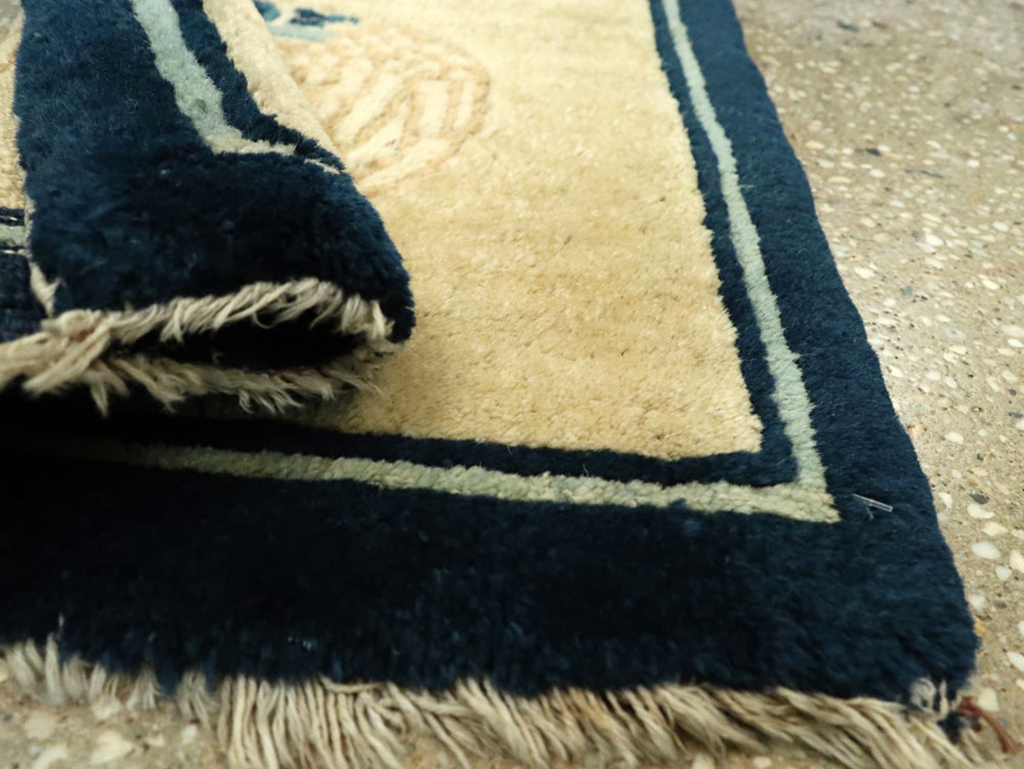 Antique Chinese Peking Rug, No.13479 - Galerie Shabab