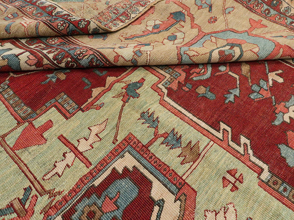 Antique Persian Serapi Carpet, No.13485 - Galerie Shabab