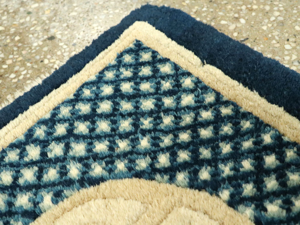 Antique Chinese Peking Rug, No.13504 - Galerie Shabab