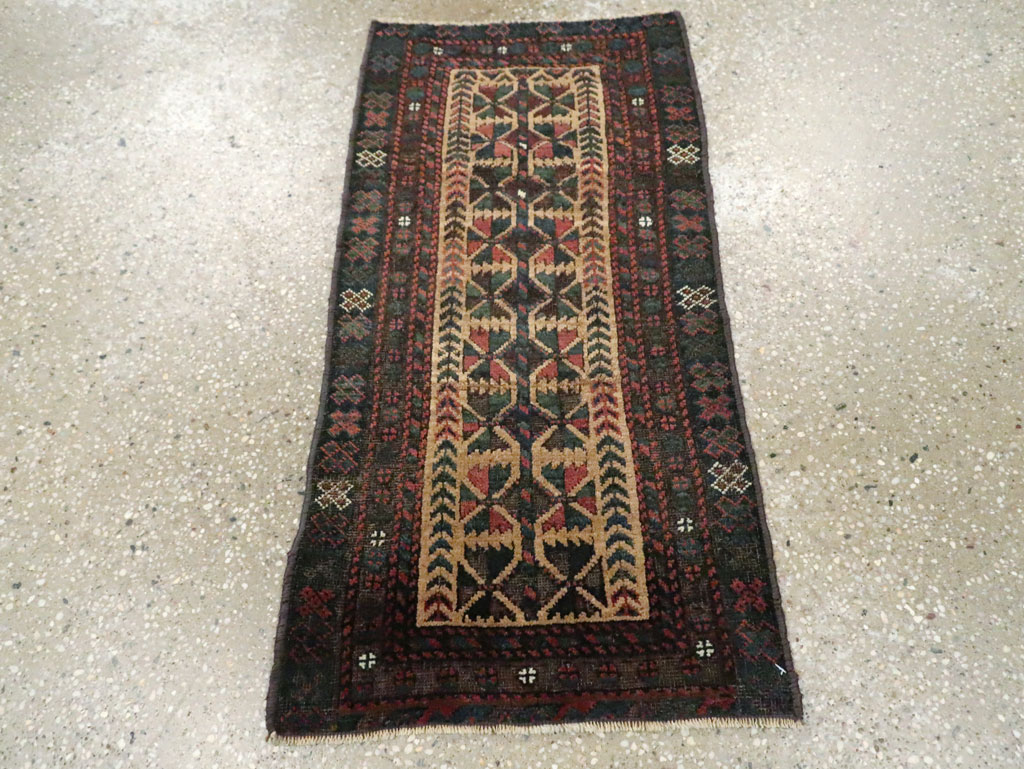 Antique Persian Baluch Rug, No.13519 - Galerie Shabab