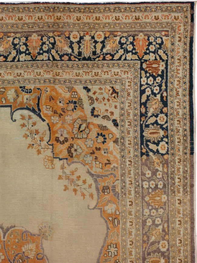 Antique Persian Tabriz Carpet, No.13585 - Galerie Shabab