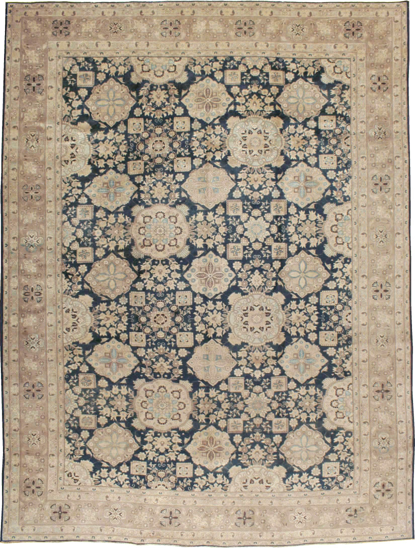 Antique Persian Tabriz Carpet, No.13641 - Galerie Shabab