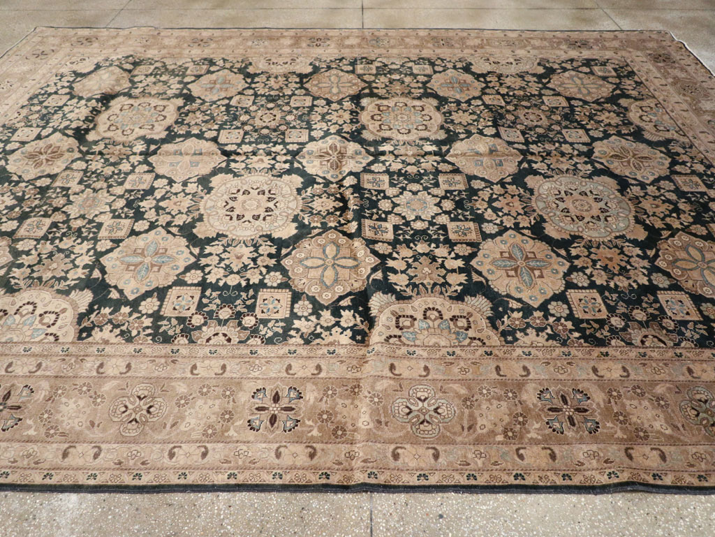 Antique Persian Tabriz Carpet, No.13641 - Galerie Shabab