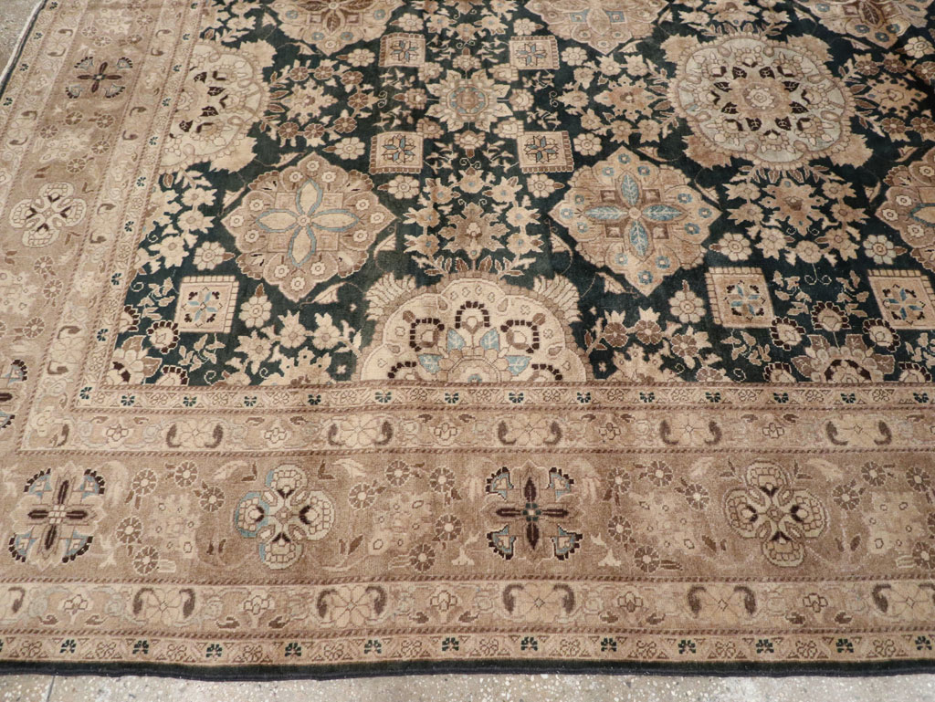 Antique Persian Tabriz Carpet, No.13641 - Galerie Shabab