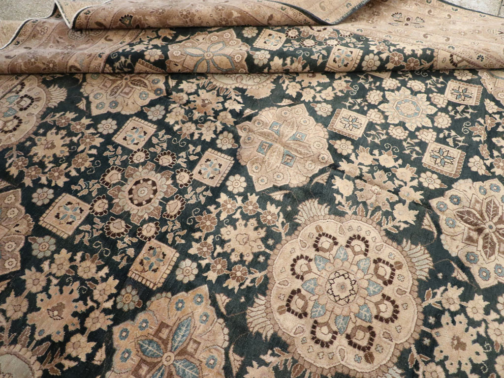 Antique Persian Tabriz Carpet, No.13641 - Galerie Shabab