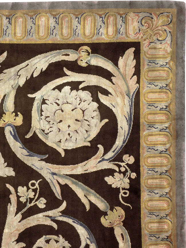 Antique French Savonnerie Carpet, No.13648 - Galerie Shabab