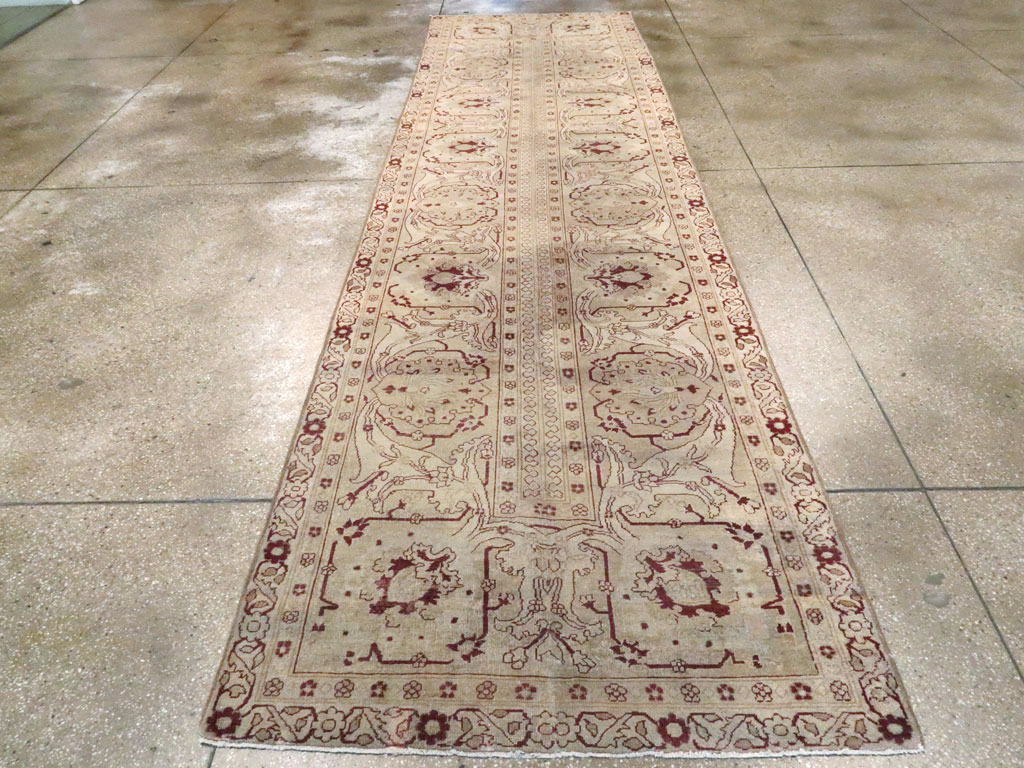 Antique Indian Amritsar Wide Gallery Runner, No.13673 - Galerie Shabab