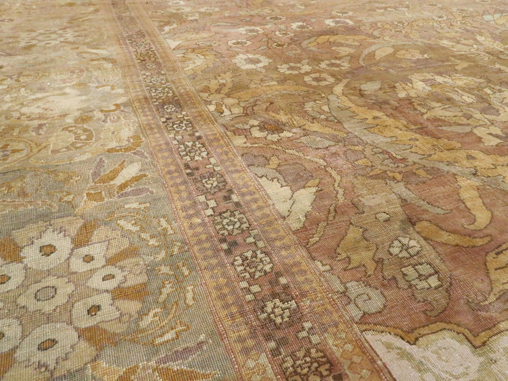 Vintage Turkish Herekeh Carpet, No.13716 - Galerie Shabab