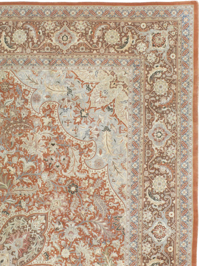Vintage Persian Tabirz Carpet, No.13815 - Galerie Shabab