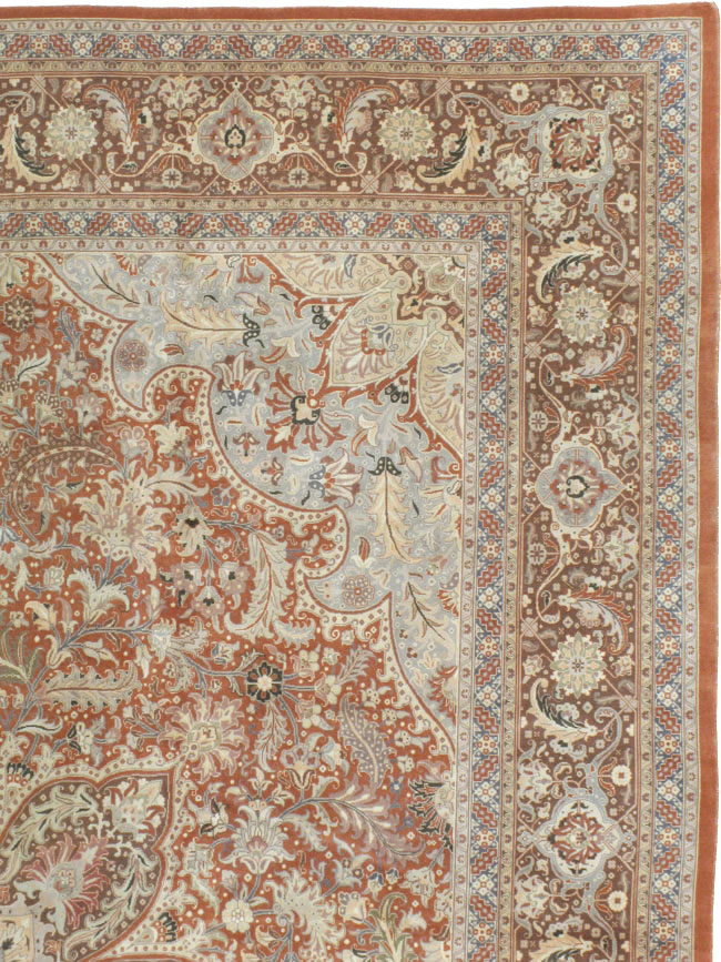 Vintage Persian Tabirz Carpet, No.13815 - Galerie Shabab