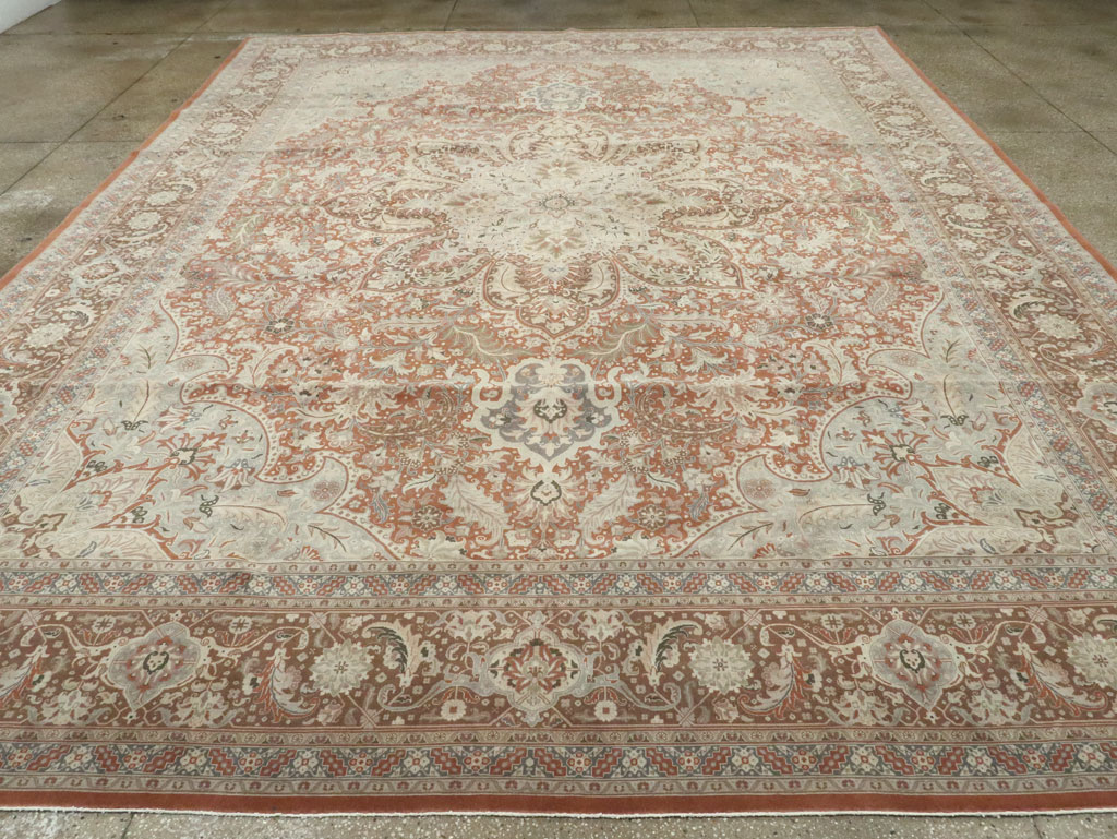 Vintage Persian Tabirz Carpet, No.13815 - Galerie Shabab