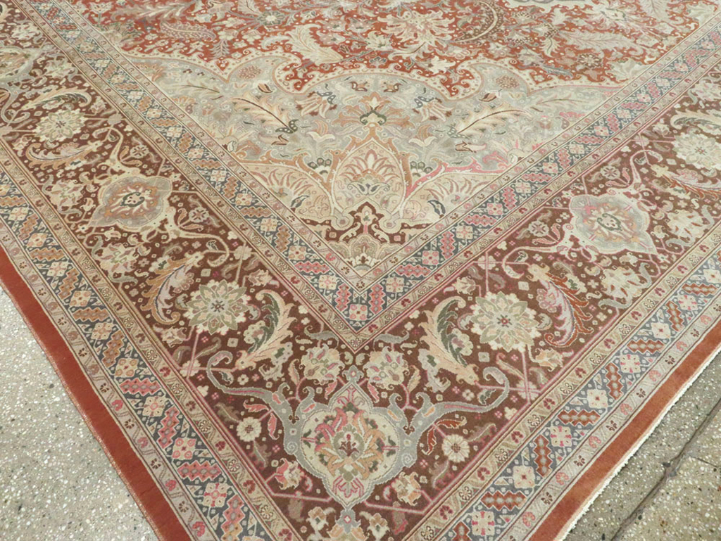 Vintage Persian Tabirz Carpet, No.13815 - Galerie Shabab