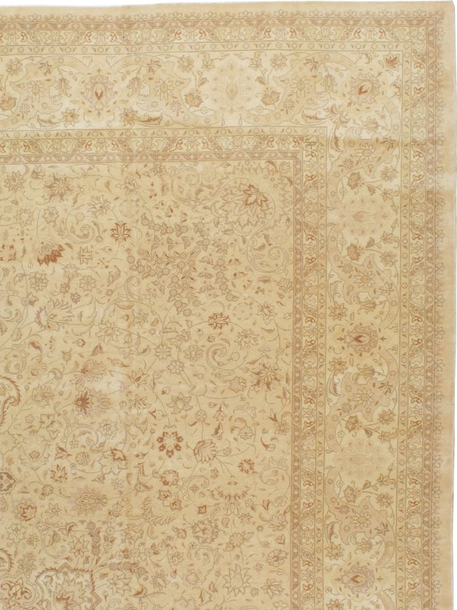 Antique Persian Tabriz Carpet, No.13817 - Galerie Shabab
