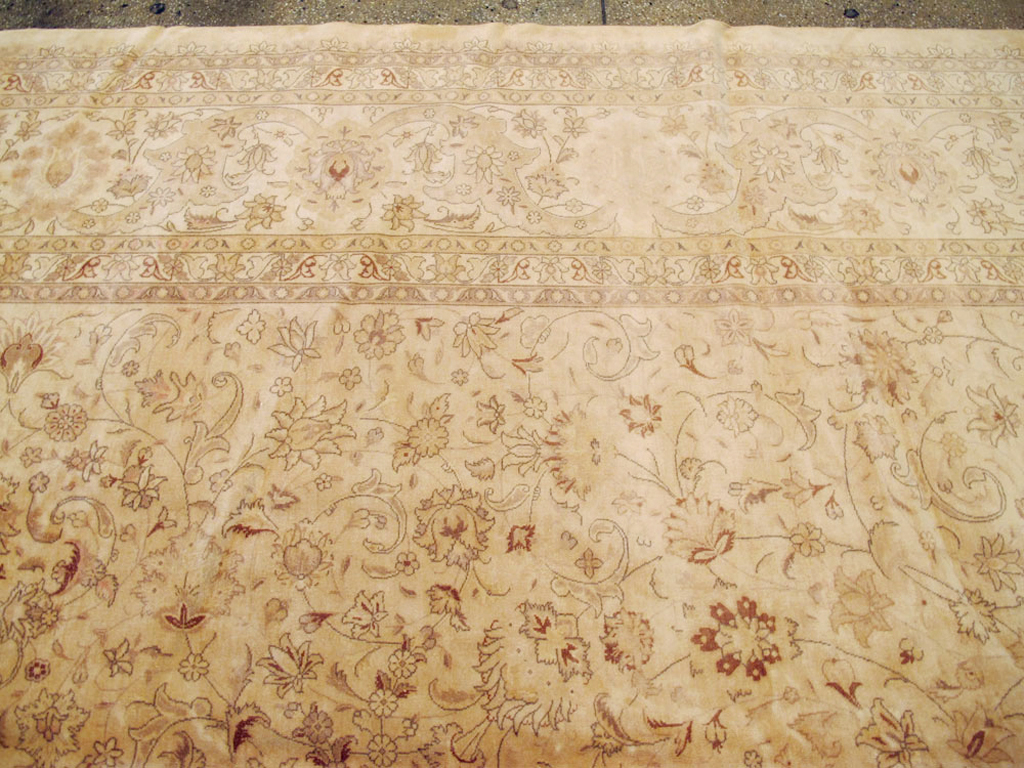 Antique Persian Tabriz Carpet, No.13817 - Galerie Shabab