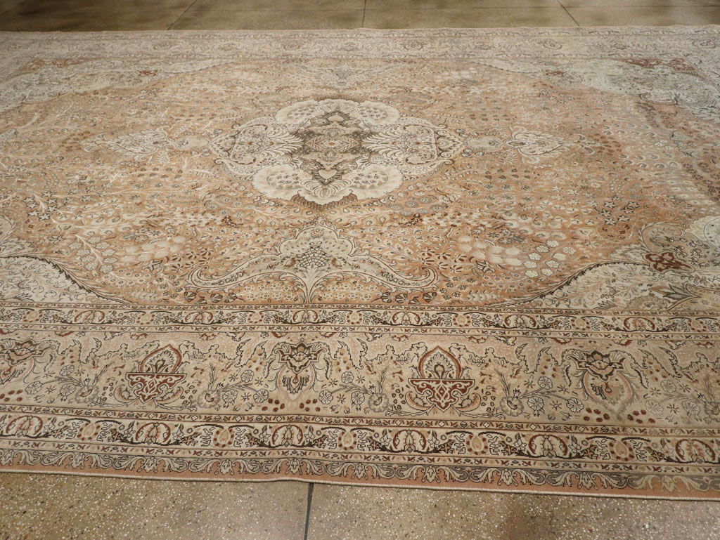 Vintage Tabriz Persian Carpet, No.13818 - Galerie Shabab